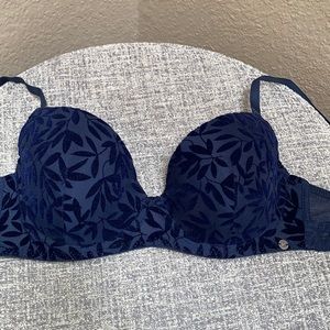Lucky Brand Navy Velour Bra..